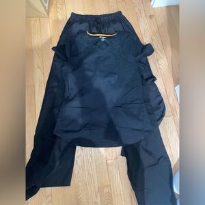 1 Black Short Sleeve Scrub Top & 2 Black Scrub Pants